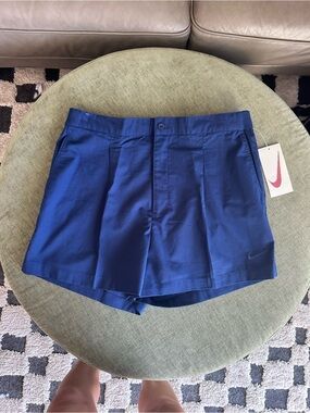 NWT Vintage Pleated Nike Mens Blue Shorts